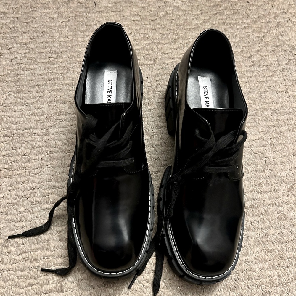 NWOT Steve Madden Delaney Lace Up Loafers - Women’s Size 10M